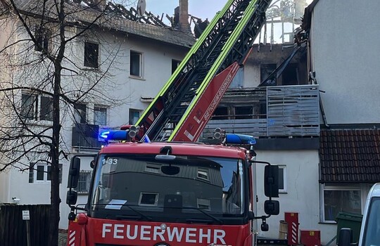 Teaserbild der Einsatzmeldung: B5 - Feuer/Rauch MFH