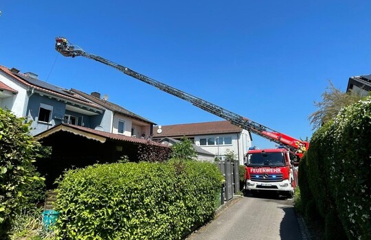 Teaserbild der Einsatzmeldung: B3 - Feuer/Rauch EFH